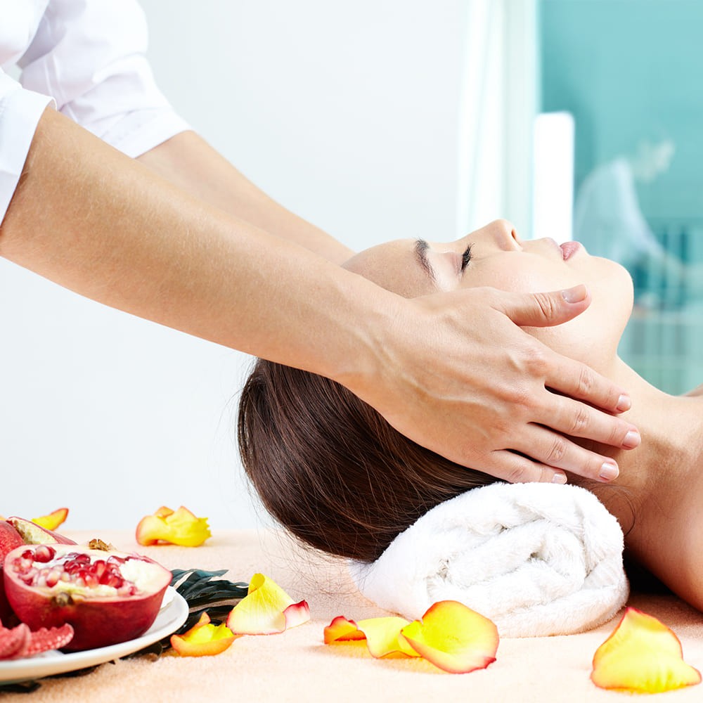 FRUIT MASSAGE