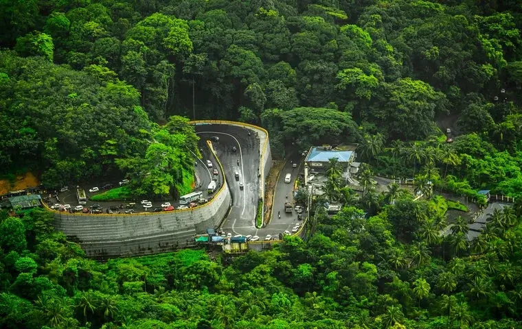 The Ultimate Guide to Visiting Lakkidi View Point in Wayanad